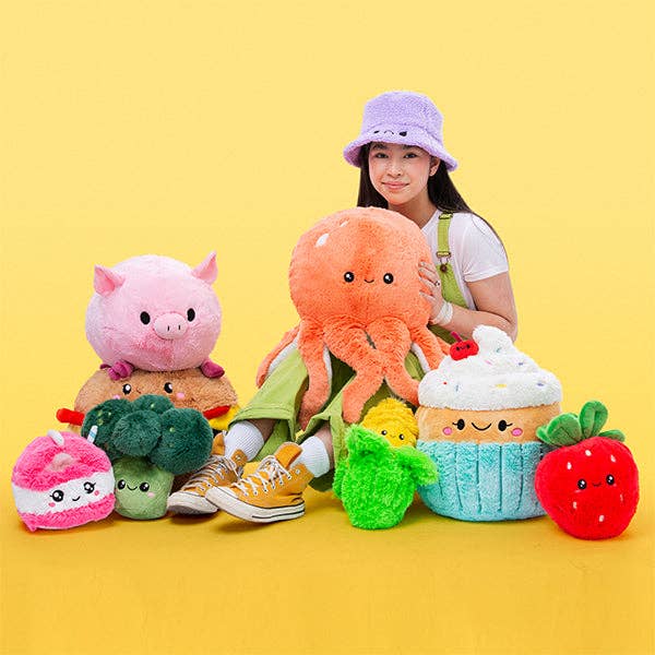 Squishable - Snacker Happy Birthday Cake S1 E1 Plush