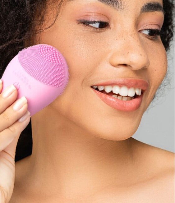 Sonic Cleansing Brush