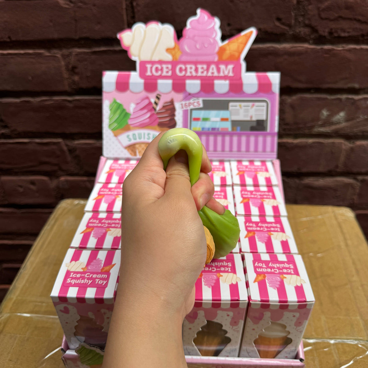 Scented Crackling Crunchy Ice Cream Cone 16/pk | A013