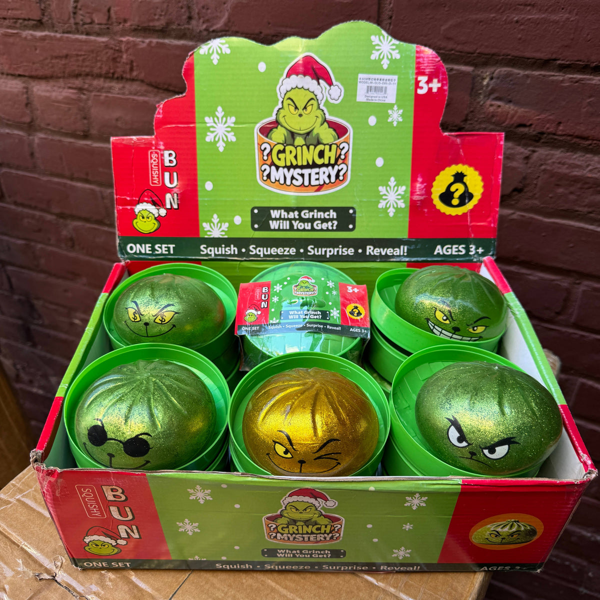 WRAPPED Light Up Gel Grinch Dumpling Squishy 12/pk | BR303