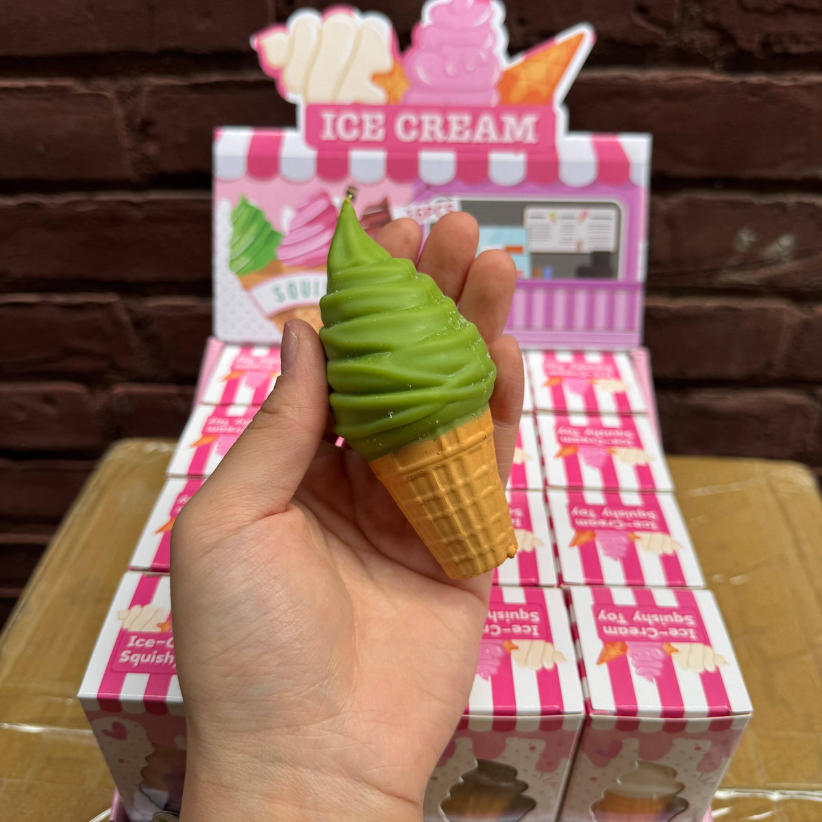 Scented Crackling Crunchy Ice Cream Cone 16/pk | A013