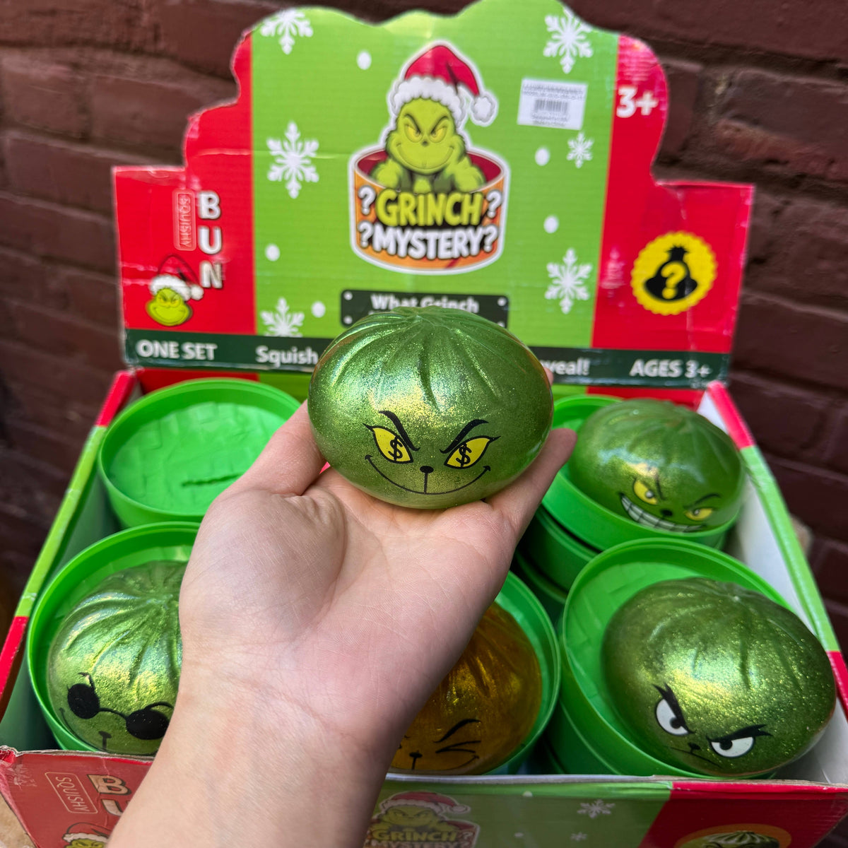 WRAPPED Light Up Gel Grinch Dumpling Squishy 12/pk | BR303